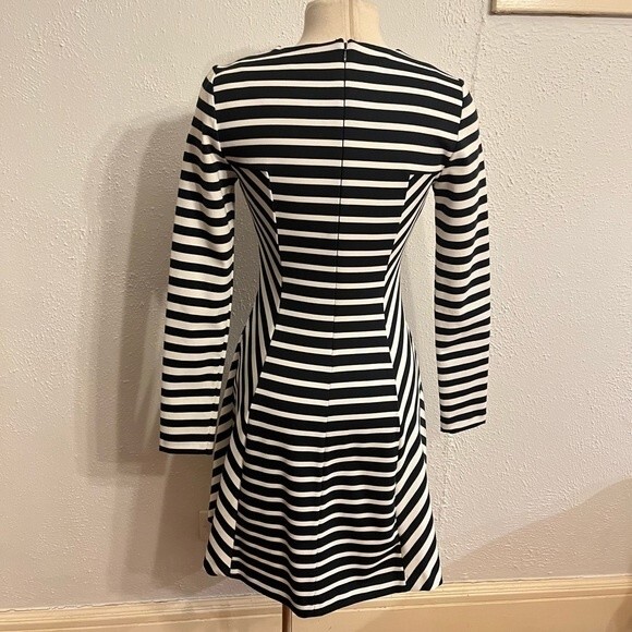 Michael Michael Kors Black & White Stripe Long Sleeve Fit & Flare Dress Size 2 - Picture 5 of 8